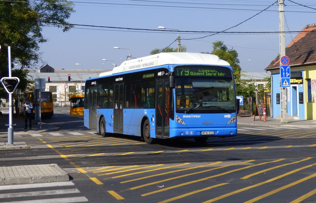 179 es busz MPW 622