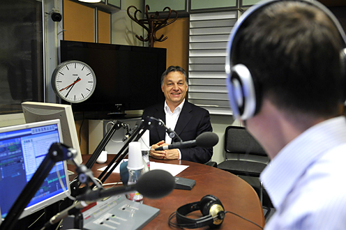 20120427_orbanradio2_496