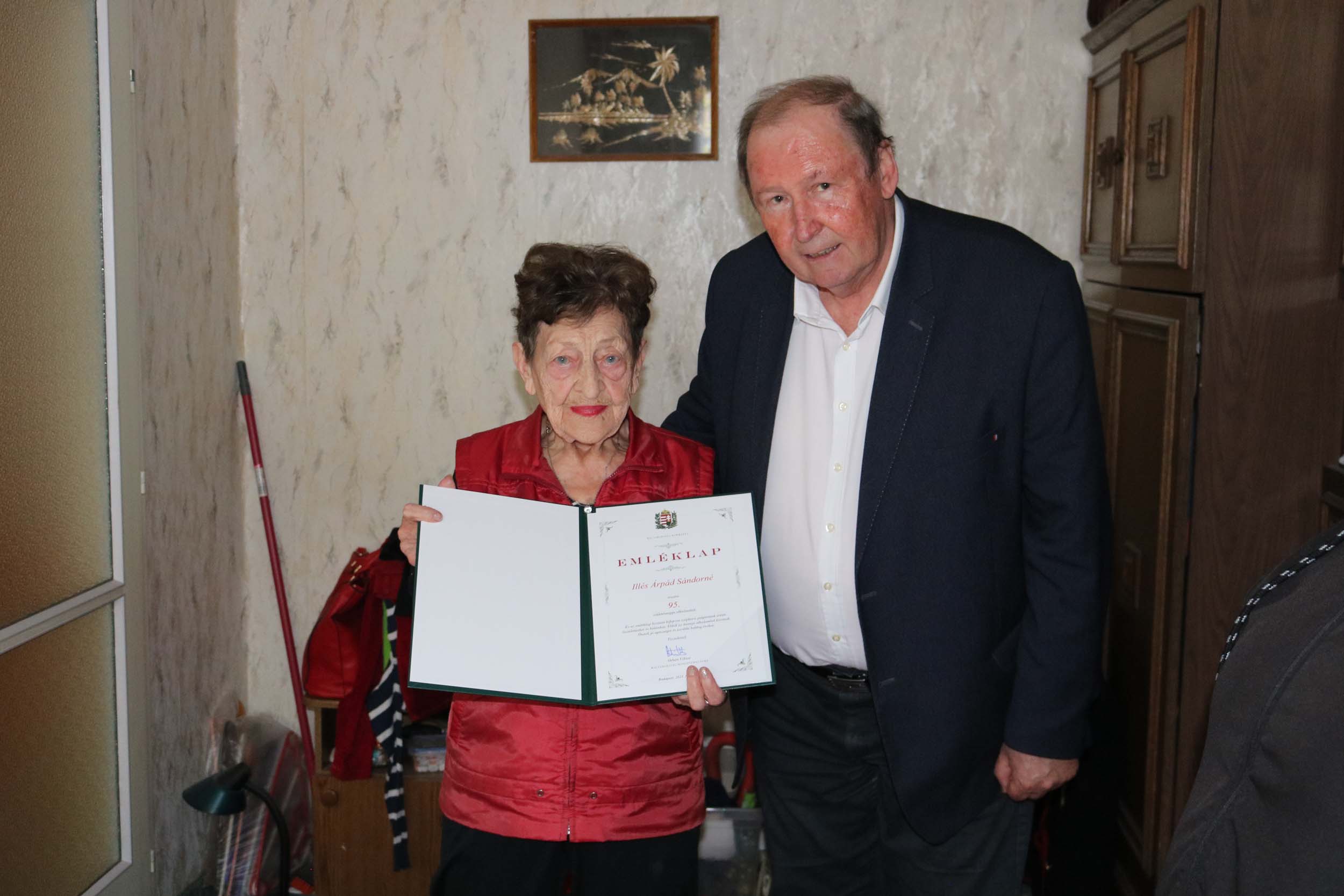 Idoskoszontes 2023 apr