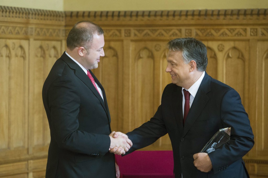 Orbán: tárgyalni kell Macedónia EU- és NATO-tagságáról