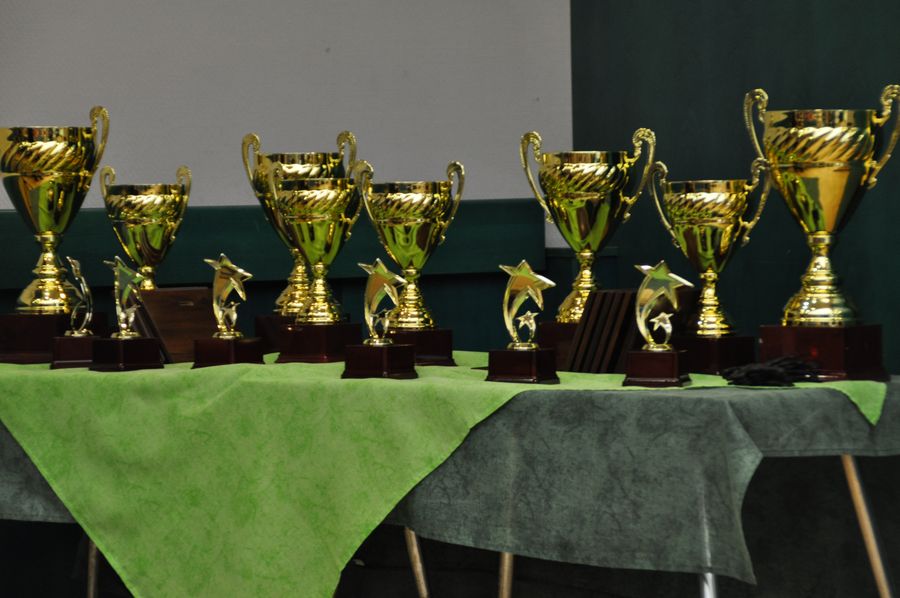 Kiralyteam_002