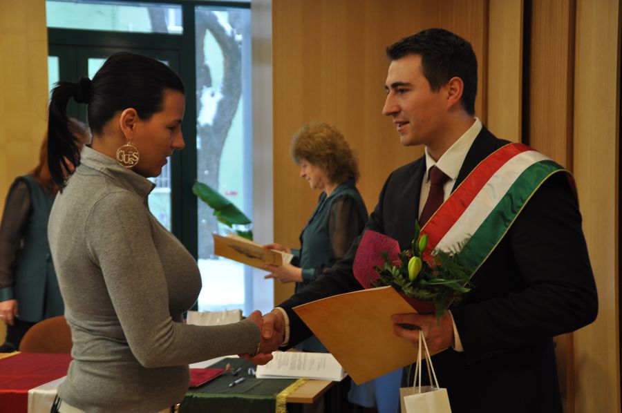 honosts_105