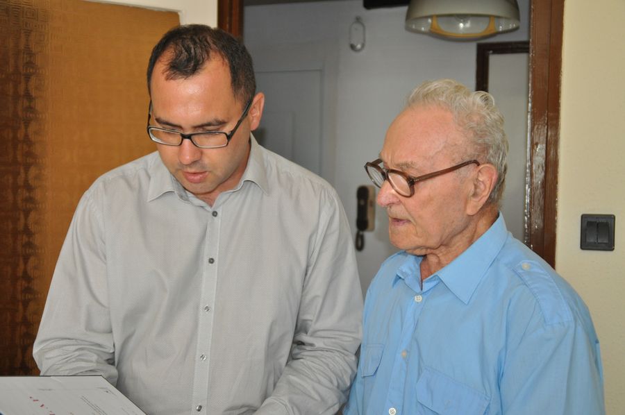 idsek_kszntse_074