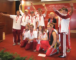 sarkanyhajo_sanghai_2012_320