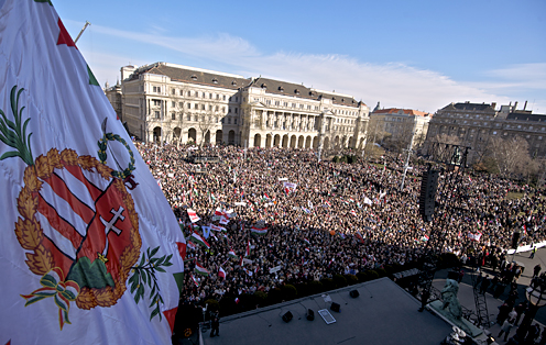 marc15_orban_496