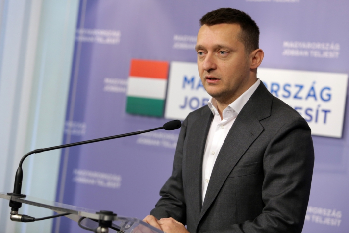 rogan_friss
