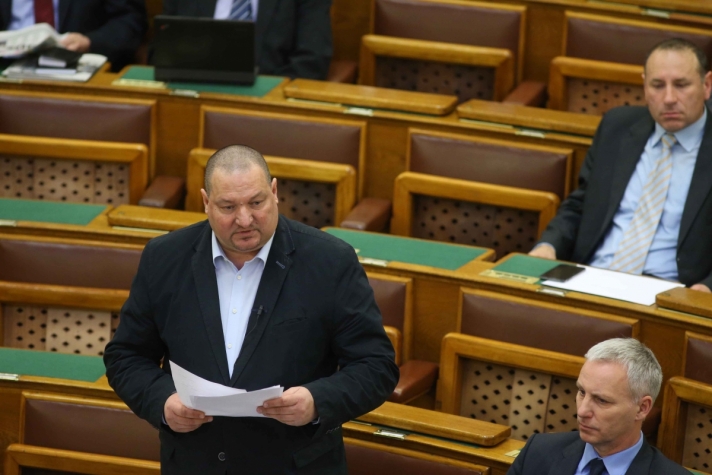 1490090054 nemeth szi parl 05 00005