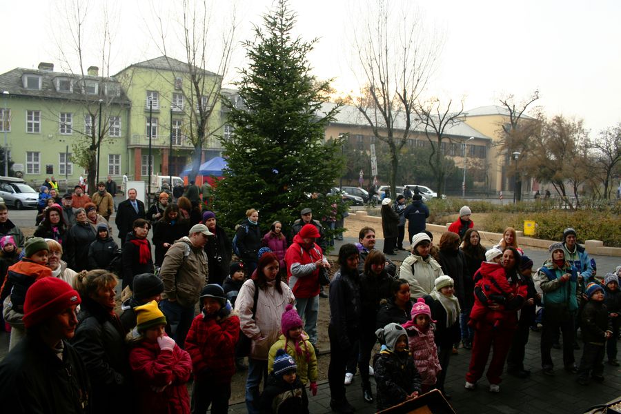 kozonseg_total_szinpadrol