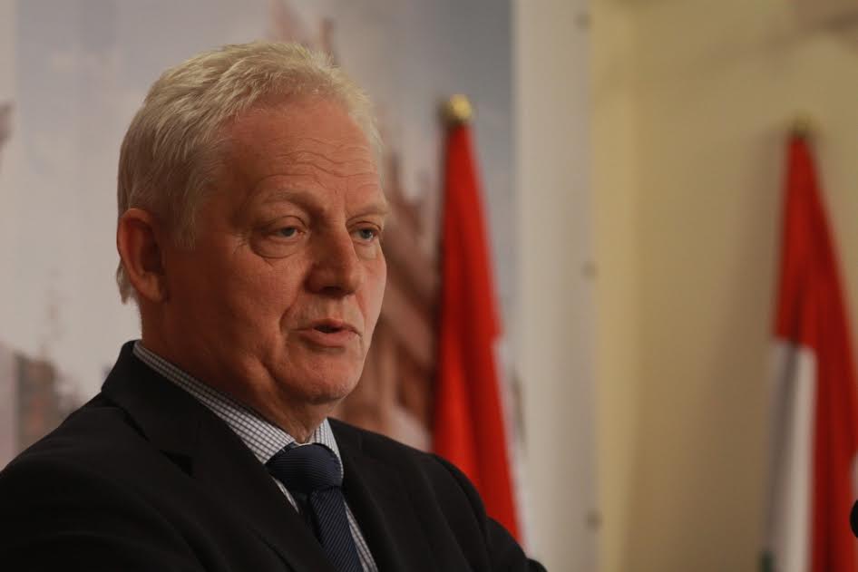 Féláron gyűjtik a zöld hulladékot