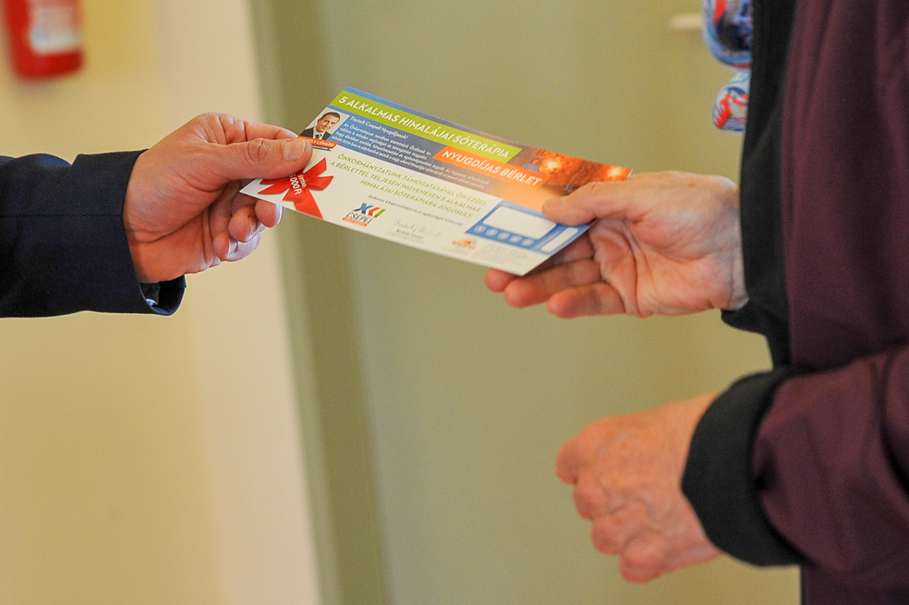 GMA 7824